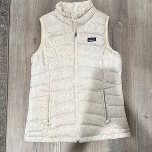 Patagonia Kids Cream Quilted Vest